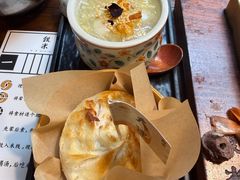 -银米·云南传统过桥米线(双廊黑金冠店)