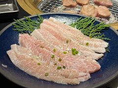 -山川小町·极番烧肉(新地假日广场店)