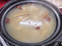 -花苑美食横琴生蚝火锅(拱北粤华路店)