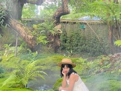 -Chom Cafe and Restaurant