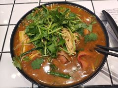 -肥汁米蘭香港米线(长宁来福士店)