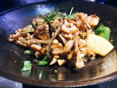 -西街夜油条·麻团包乌饭