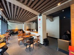 -星巴克(西藏路店)