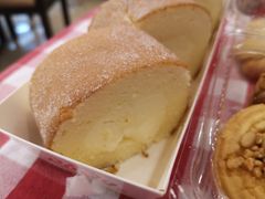-红宝石·鲜奶小方·海派西点房(南丹店)