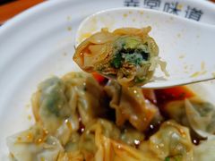 红油荠菜小馄饨-弄堂咪道-饭香·面香·馄饨香(兴梅店)