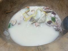 -滇香肴·云南菜蒸汽石锅鱼(云南北路店)