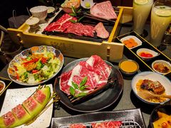 -铭牛烧肉·和牛海鲜自助(高新月牙湖店)
