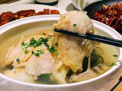 -嫩芽 ·地道重庆菜(十八梯露台夜景店)