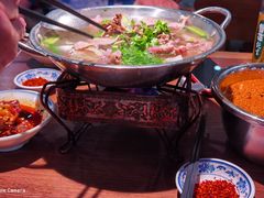 -肖四女乐山跷脚牛肉(世博源店)