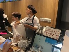 -巴黎贝甜(大宁国际商业广场店)