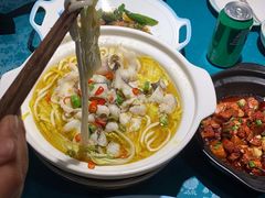 -呷湘厨·鱼汤捞饭·剁椒鱼头·辣椒炒肉(国家会展中心店)