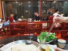 -老来福·非遗酸汤兔(凯旋路店)