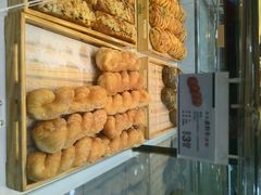-华荣西饼屋(金禧店)