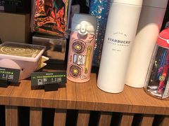 -星巴克(杭州湖滨银泰E区店)