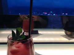 -OZONE 顶楼酒吧(香港丽思卡尔顿酒店)