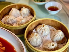 蟹粉小笼包-芳满庭·江浙小馆(1912店)