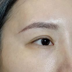 -一个差评成就的纹眉店