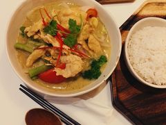 绿咖喱鸡肉套饭-GOGO Plate(成都太古里店)