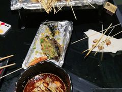 -何师烧烤Pro ·江湖川菜·小龙虾·精酿(太古里旗舰店)