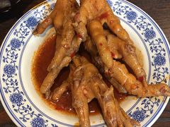 -爆炸头阿姨小四川正宗川味小吃(无任何分店)