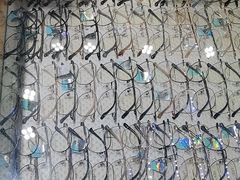 -三叶眼镜城批发市场(上海火车站店)