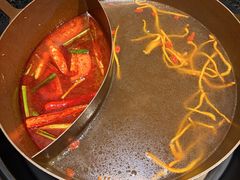 乌鸡野生菌汤锅-一善菌·云南菌汤·云南菜(银泰城店)