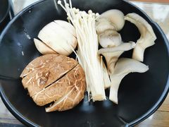 菌菇拼盘-丽江庭院之爱在路上(西单店)