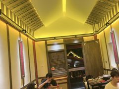 -野山舂·贵州现舂酸汤牛肉(东山店)