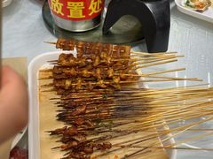 -刘姐啤酒鱼民族演艺餐厅(西街总店)