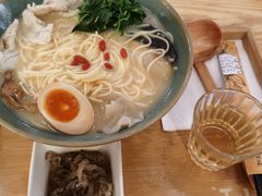 白汁河月豕煨面-江小鲀河豚馄饨(日月光店)