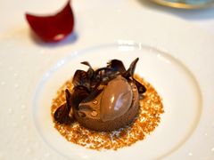 酥脆孟加里巧克力奶油蛋糕-北京古城老院厉晓麟精致菜