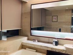 -上海龙之梦万丽酒店