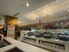 自助取餐区-泉福居酱骨头自助广场(南大街商业步行街店)