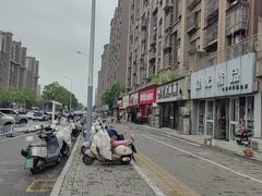 -青年路烩面馆(绿地世纪城店)