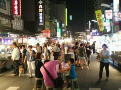 -六合夜市