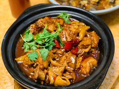 啫啫肥肠鸡-小郭私房菜·海肠捞饭店(学士街店)