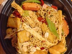 -醉人椒麻辣香锅(王府井喜悦店)