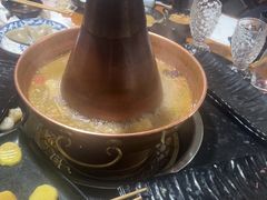 -果松木炭酸菜铜火锅·外婆参鸡汤