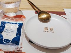 -椒爱水煮鱼川菜(让胡路万达店)