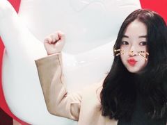 -志龙皇冠吃货椰子铺