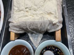 -靠山屯东北农家菜(八龙桥雅苑店)
