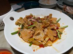 -佬麻雀·新湘菜(东方宝泰店)