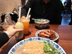 小潘特色鸭血粉丝汤-小潘记鸭血粉丝汤