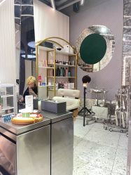 -PE SALON 