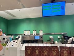 -奈雪的茶(优特汇店)