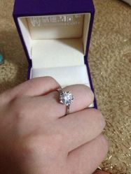 -威德钻石-克拉钻大本营(南京东路店)