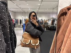 -URBAN REVIVO(欢乐海岸购物中心店)