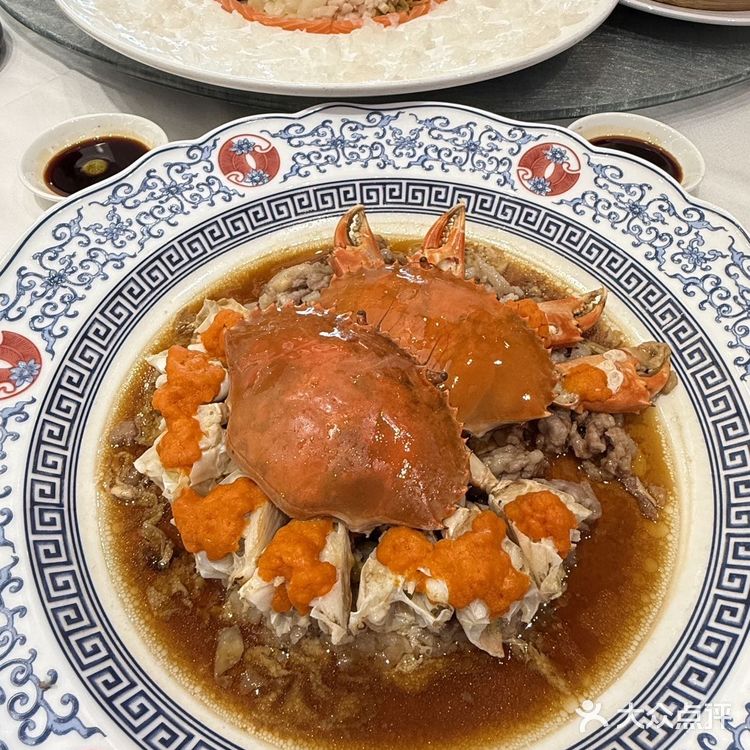 游览珠海渔女和日月贝等景点,感受珠海独特的海滨风情!