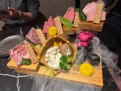 -山川小町·极番烧肉(新地假日广场店)