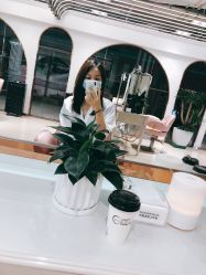 -BULB STUDIO 巴柏明星发型工作室